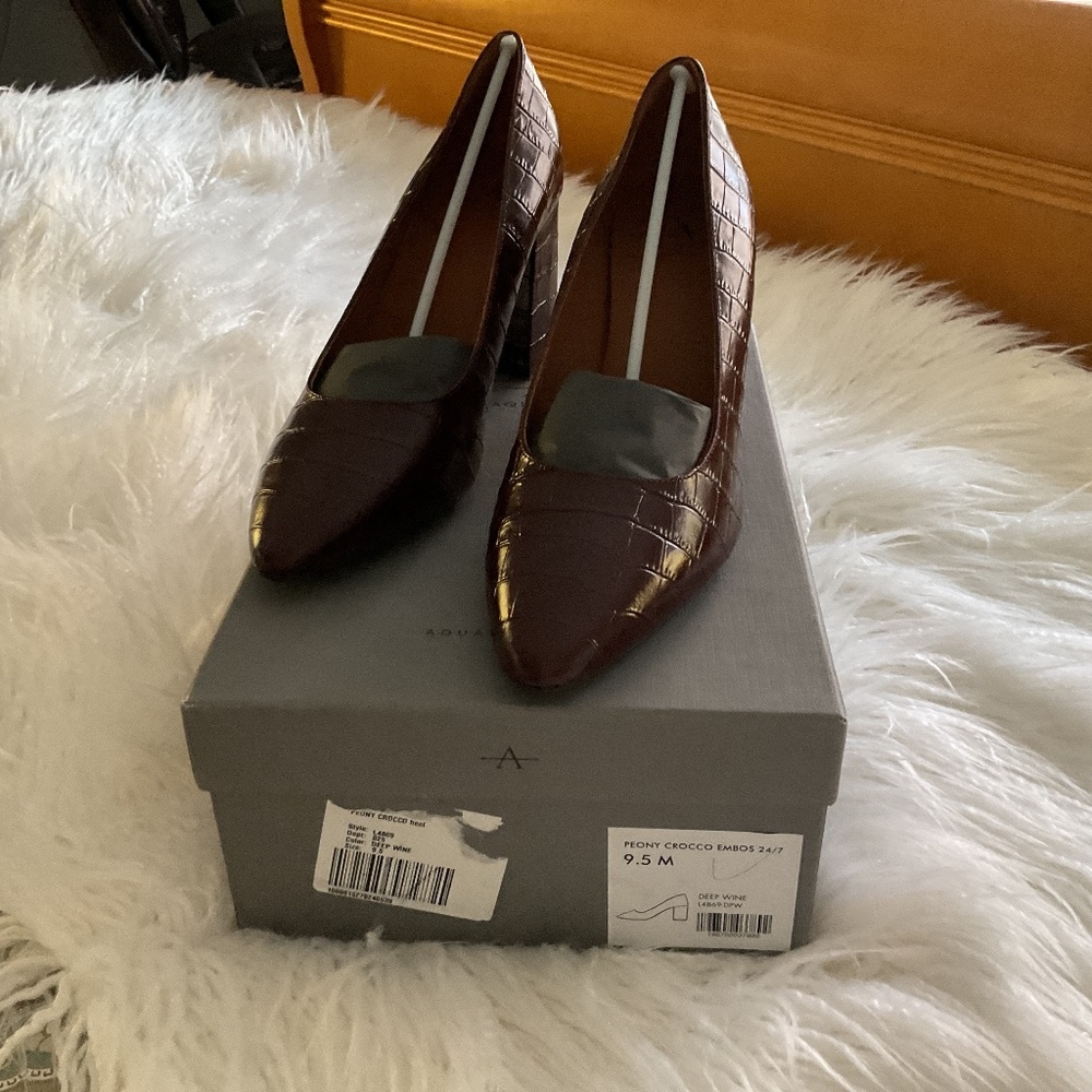 Aquatalia Peony Crocco embossed pumps